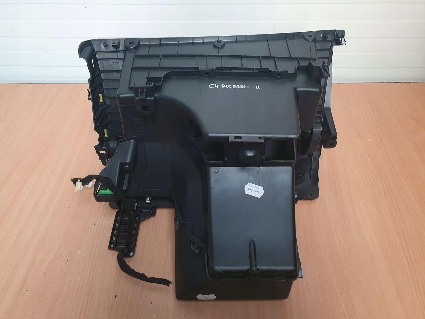 Schowek pasażera Citroen C4 Picasso II 18r