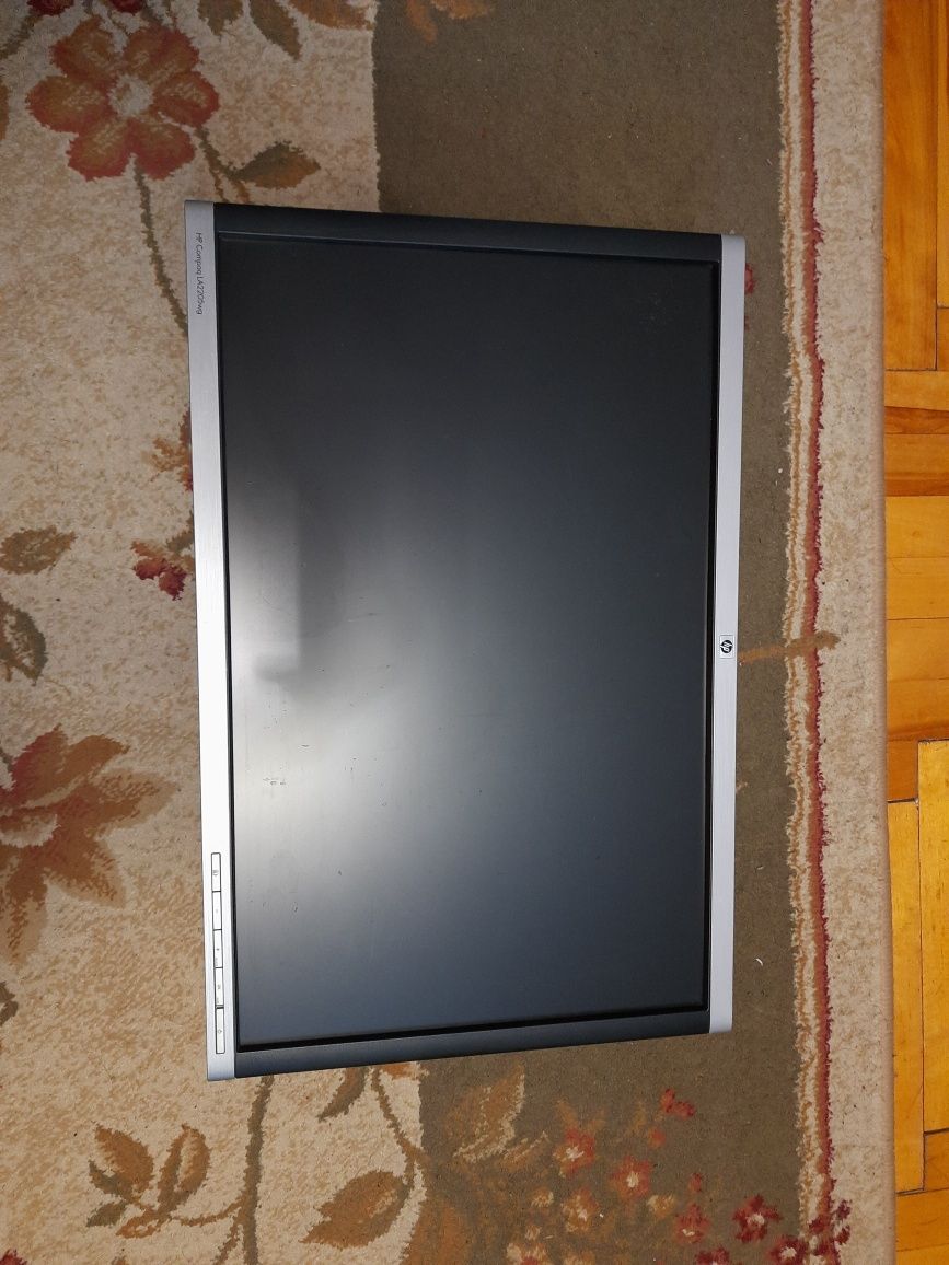 Hp монитор 1680/1050