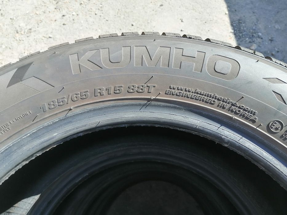 Резина 185/65r15 kumho m+s 8 мм 24 рік