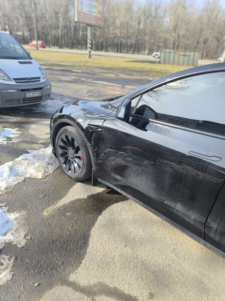 Комплект оригінальних дисків на Tesla Model Y R20