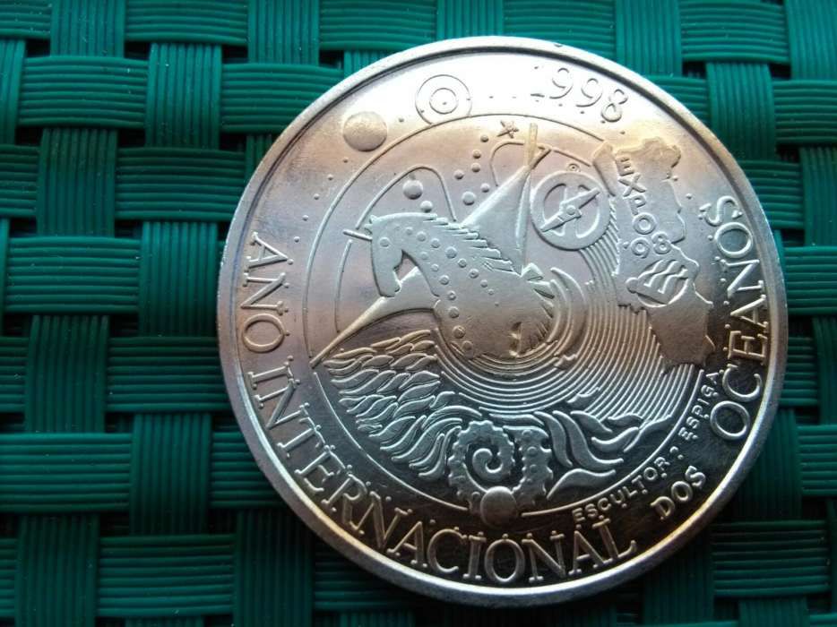 Moedas Continente e Açores + notas;moedas nacionais/estrangeiras