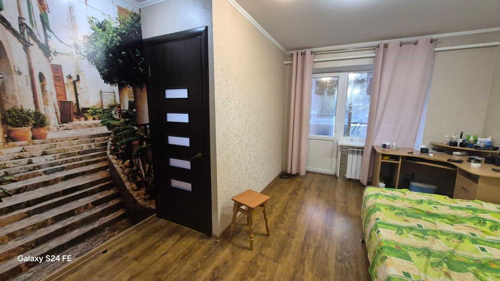 Продам 1-к квартиру з меблями та технікою