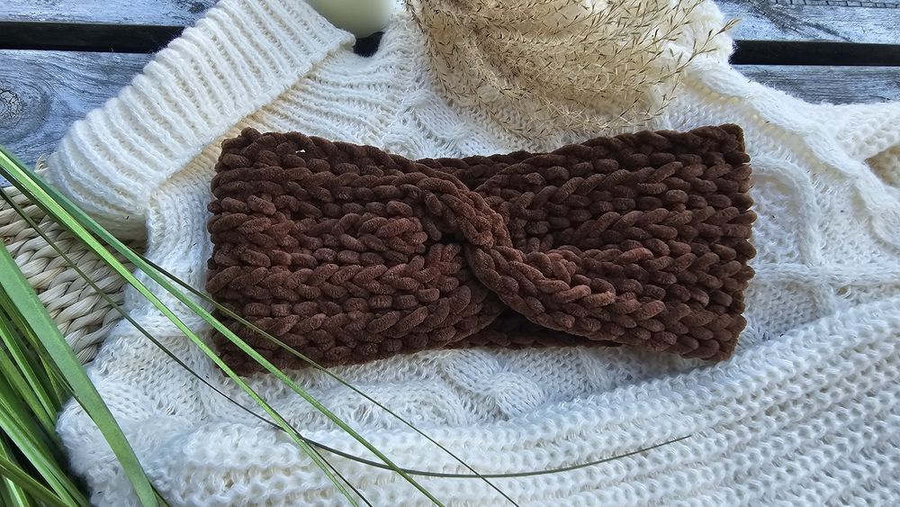 Opaska na szydełku brąz