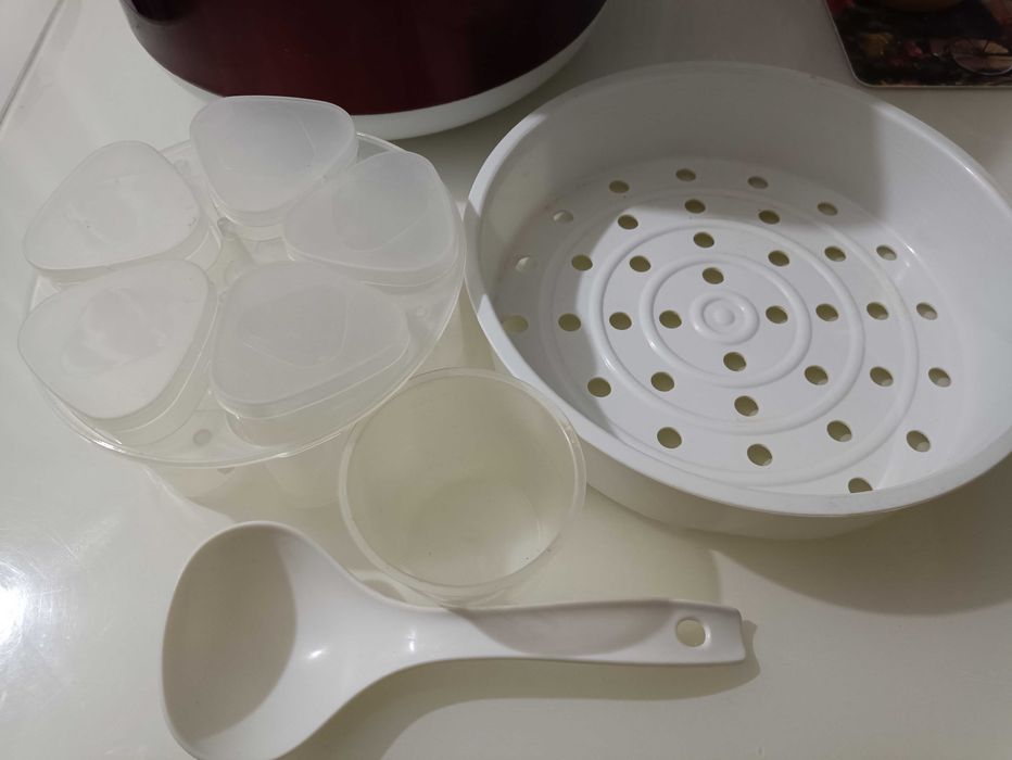 Мультиварка Saturn б/у