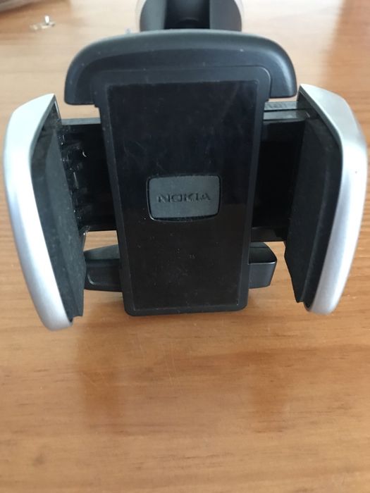 Suporte de automovel para telemovel Nokia