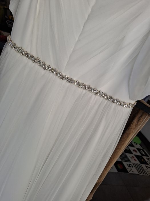 Biala suknia ślubna hiszpanka r.36