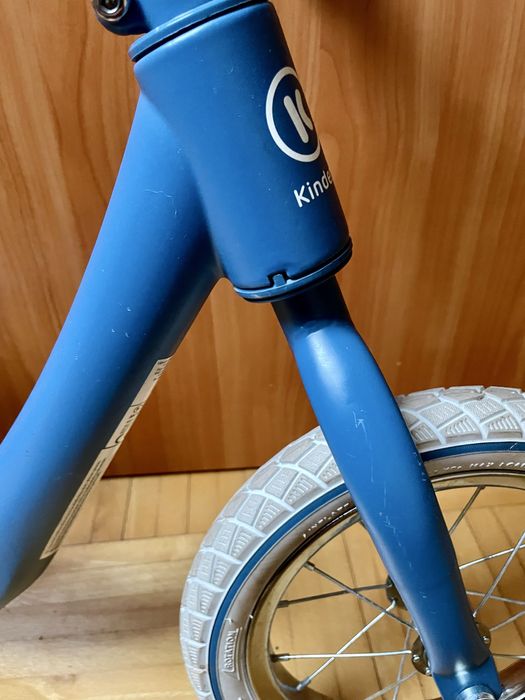 Rowerek biegowy Kinderkraft niebieski