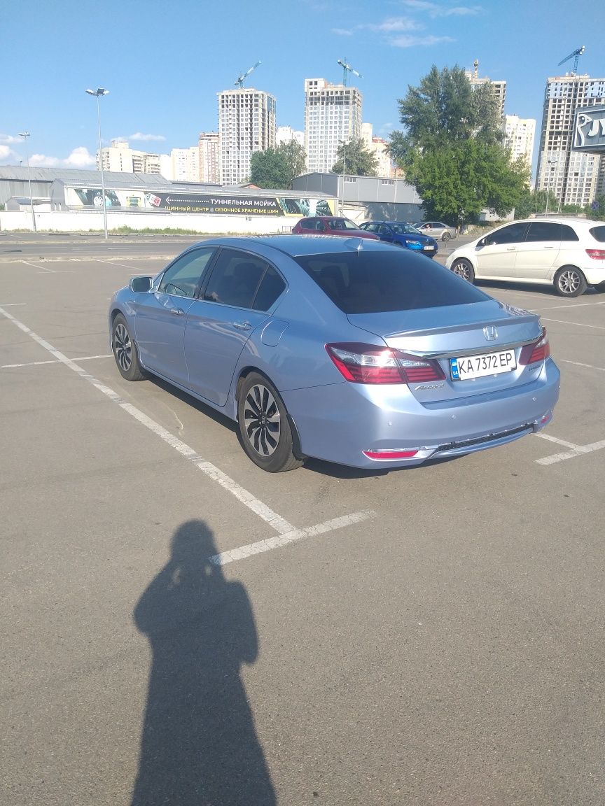 Honda Accord гібрид 2017г