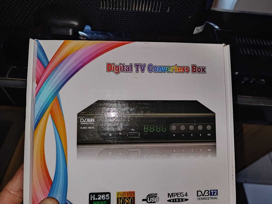 Sprzedam tv 19 plus dekoder DVB-T2