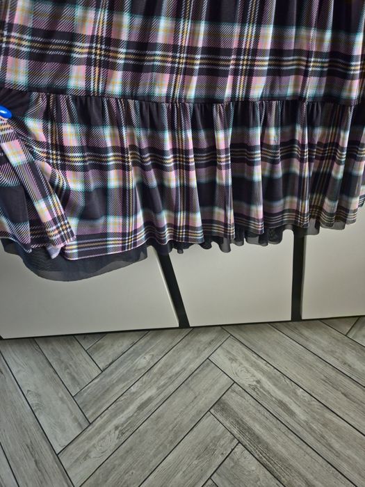 Sukienka solar w rozmiarze M