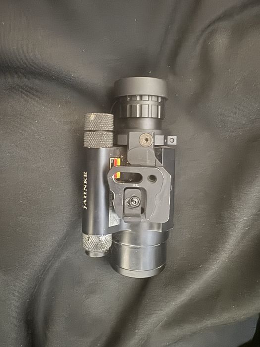 Прилад нічного бачення Jahnke DJ-8, зелений фосфор, Black