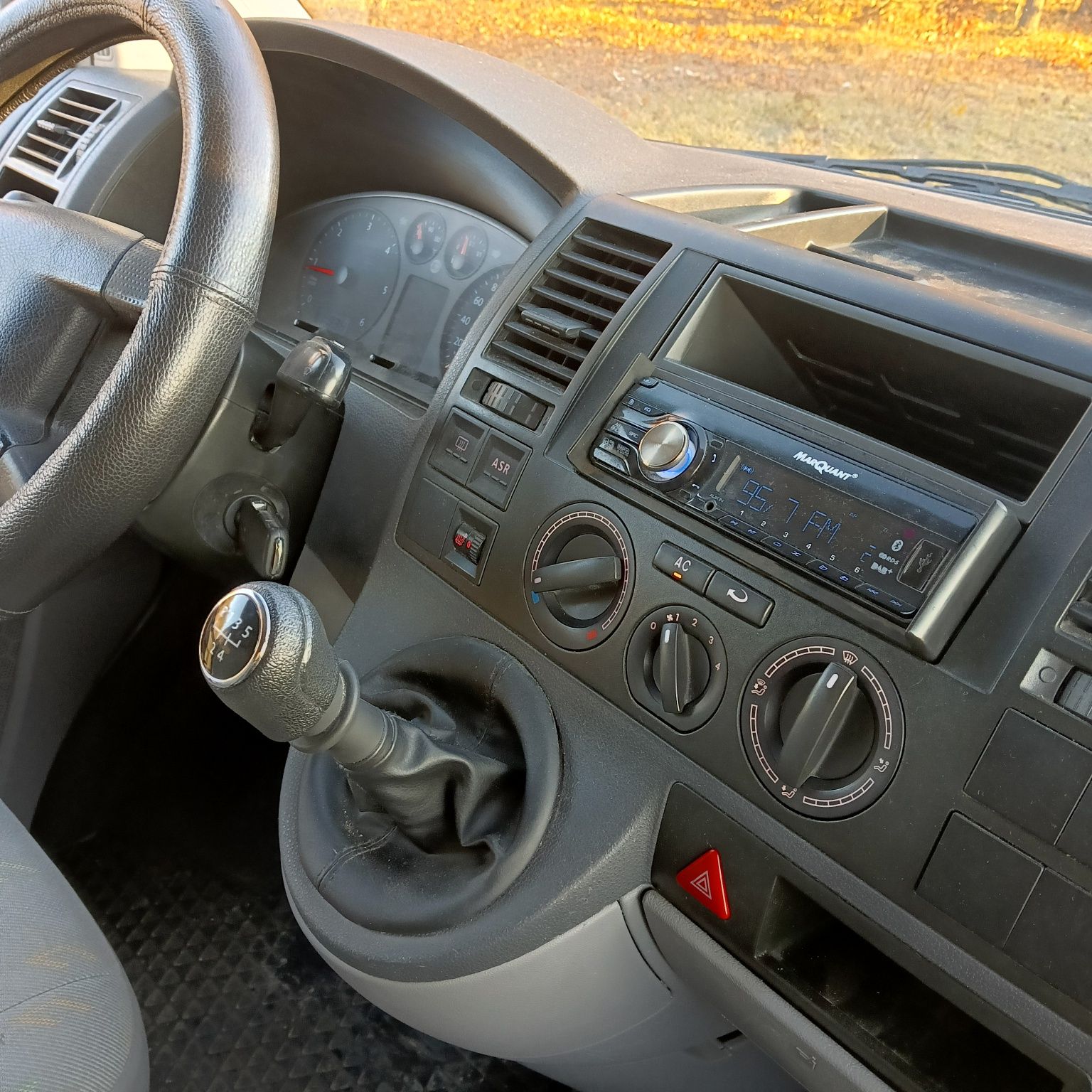 VW Transporter T5 Long 1.9 Tdi