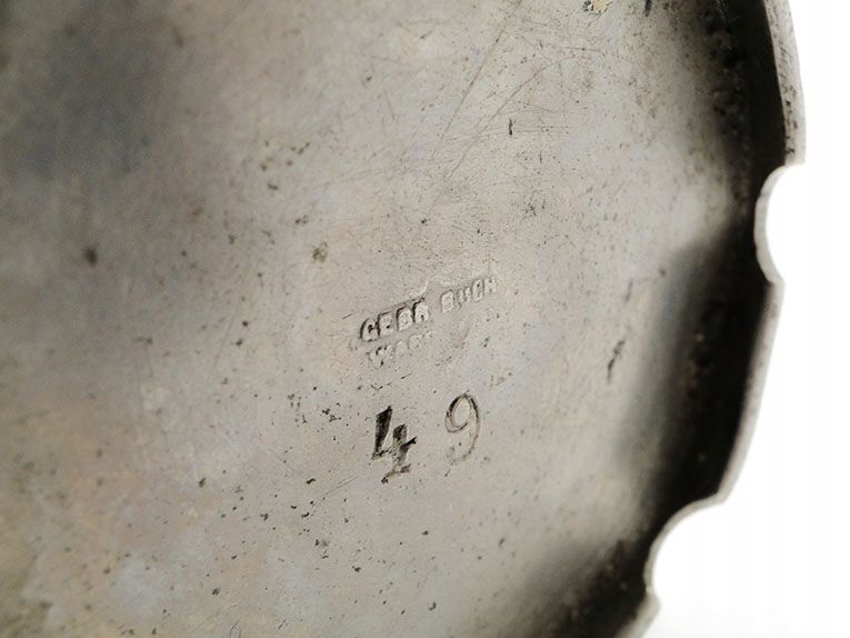 D1H Br. Buch - podstakannik w kształcie beczki