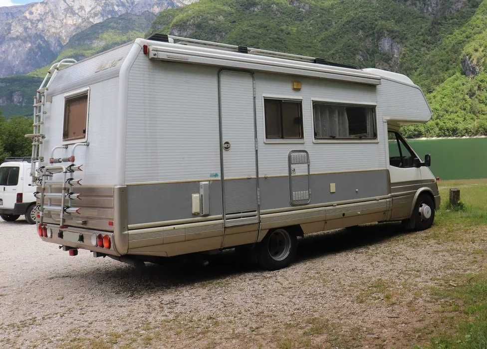 Autocaravana Laika Ecovip 2, Ford Transit 2.5 TD, Série Ouro,6 lugares