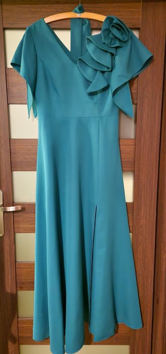 Suknia damska długa wieczorowa na wesele, 18tkę, bal