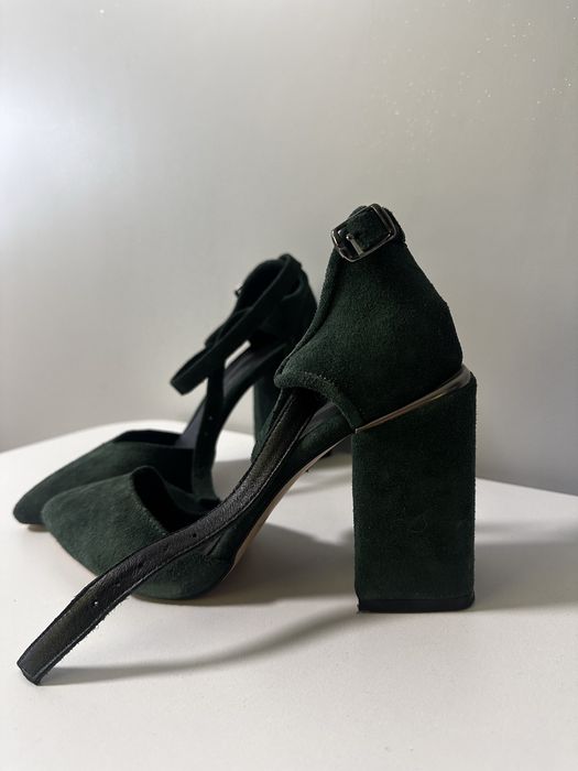 Туфлі зеленого кольору