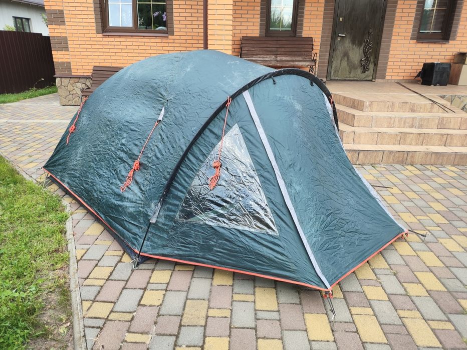 Палатка  Gelert Rocky 4 Dome Tent