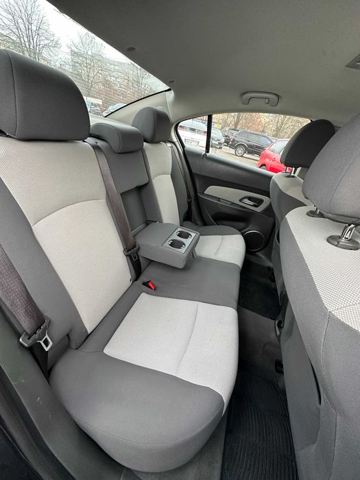 Продам Chevrolet Cruze 2010 рік можлива розстрочка,кредит,обмін!