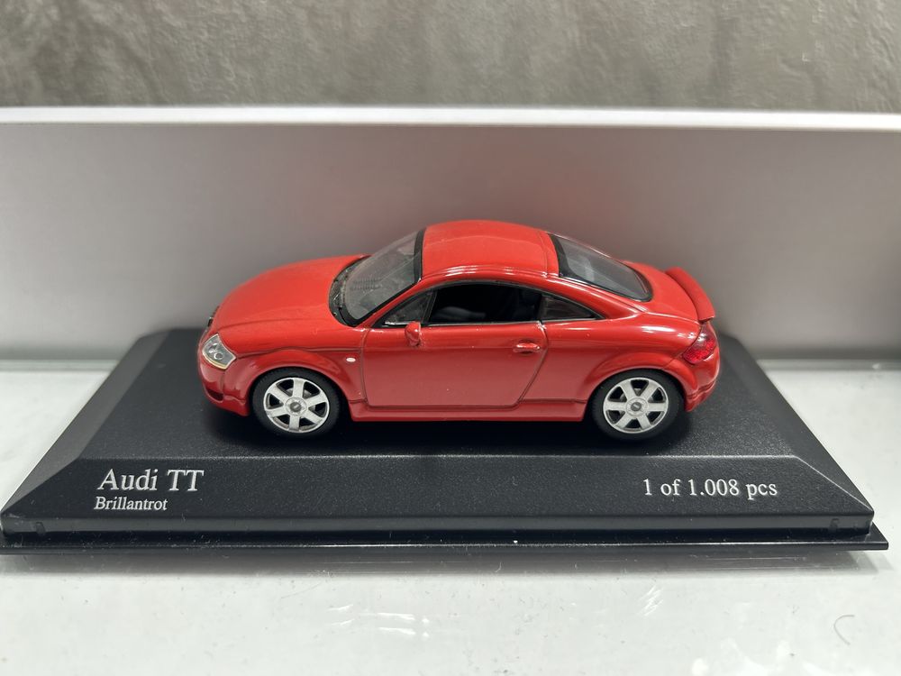 Модель 1:43 Audi TT Minichamps