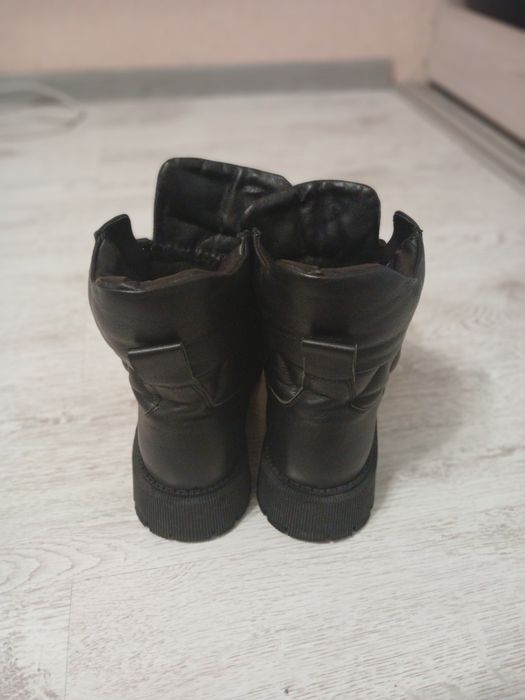 Шкіряні зимові черевики