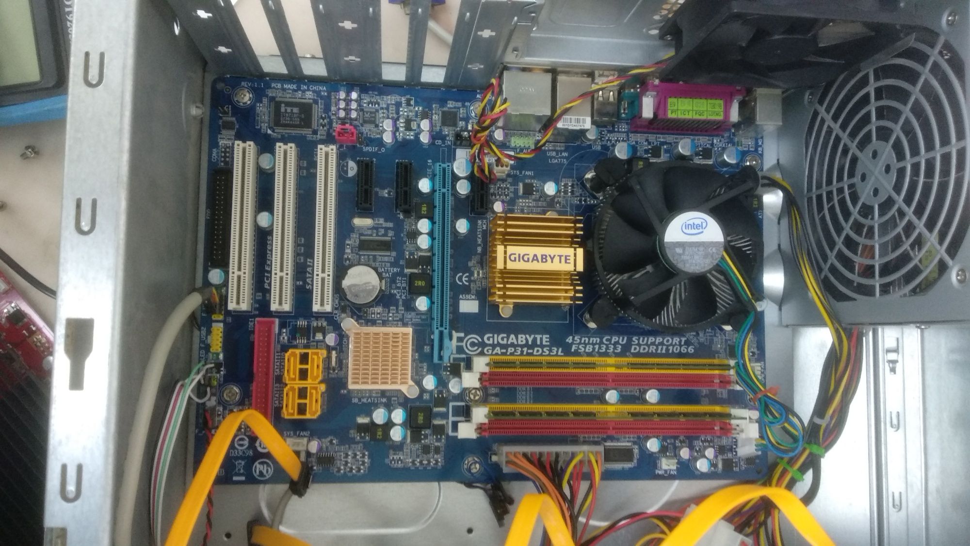 Материнская плата Gigabyte ga-p31-ds3l с поддержкой xeon+ddr2+проц