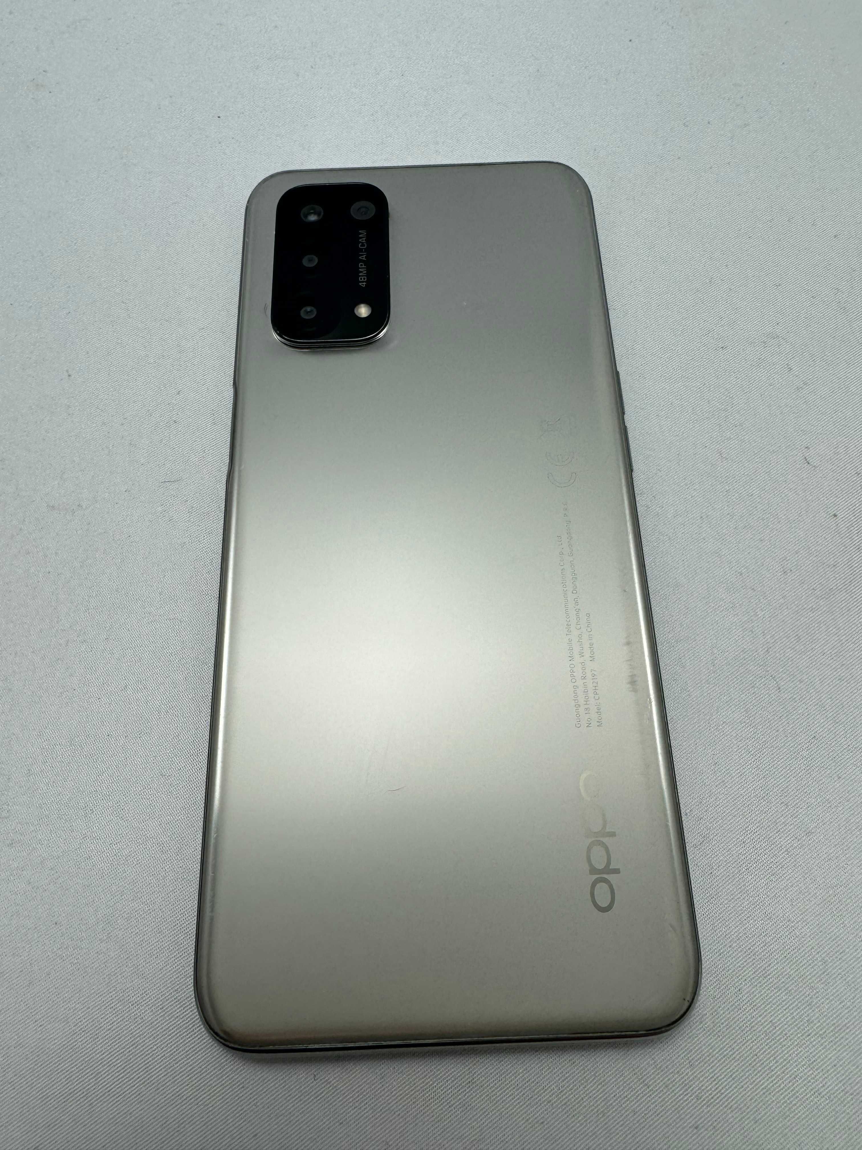 Smartfon Oppo A74 6 GB / 128 GB 5G srebrny