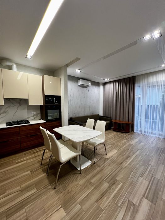 Здам котедж в центрі міста