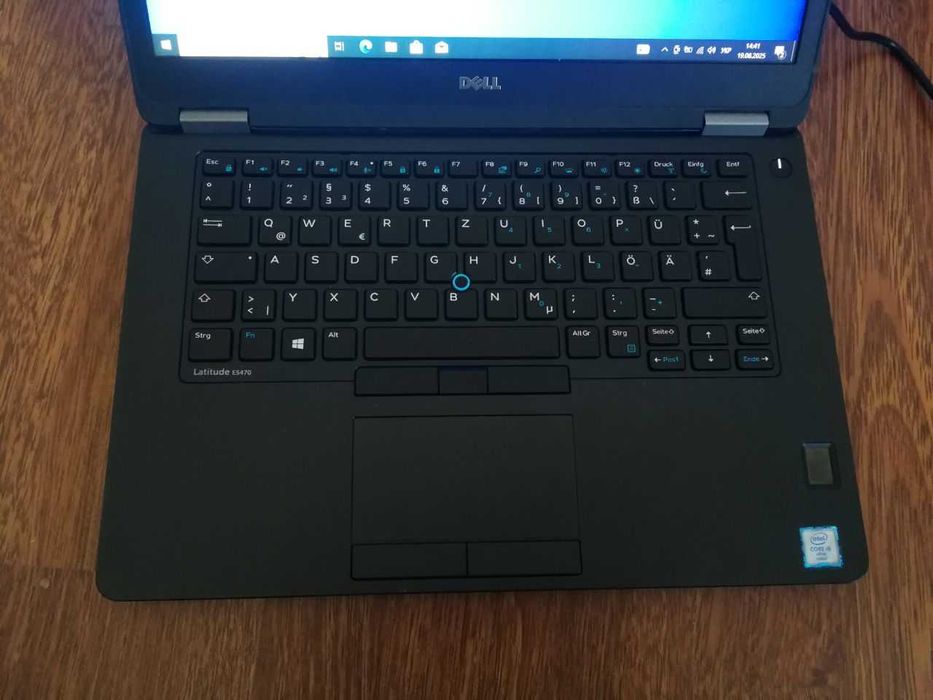 Ноутбук Dell, i5 6640 HQ, ssd 128 gb, озу 8 gb.