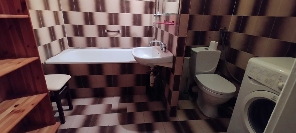 Przestronna kawalerka, w pobliżu Emki, od zaraz