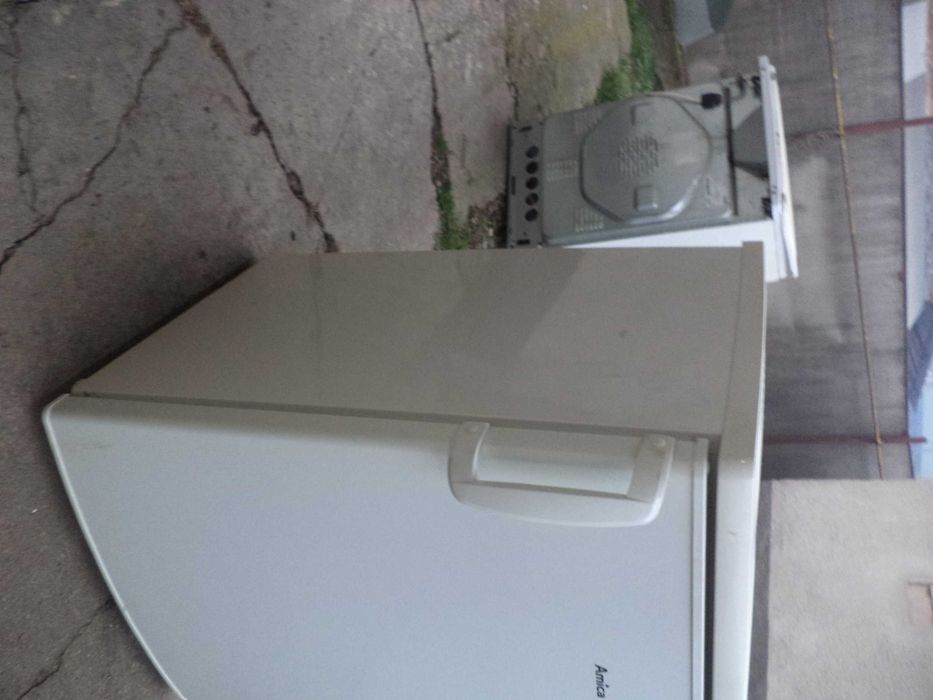 Холодильник малий Аміка