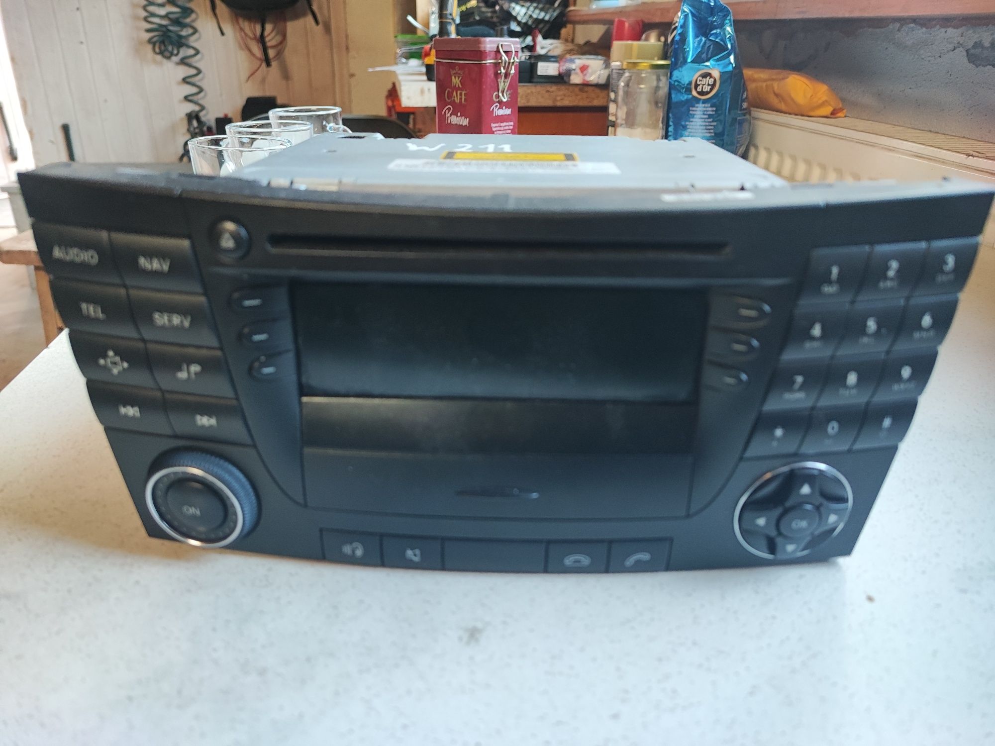 Radio Mercedes W211 E klasa