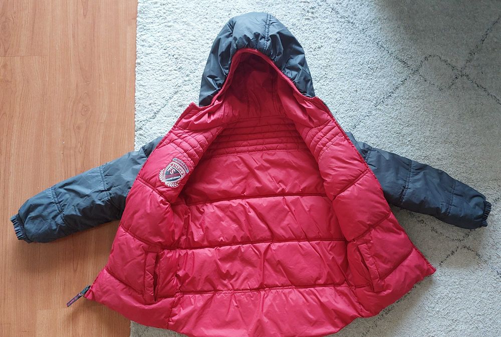 Casaco impermeável e reversível