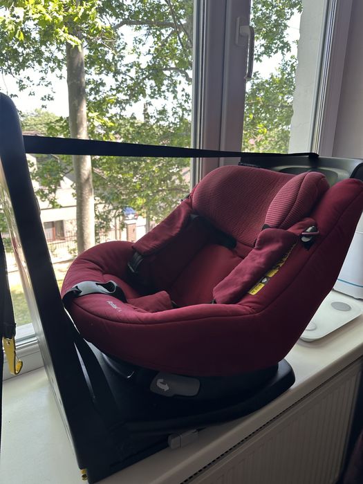 Автокресло maxi cosi assix fix