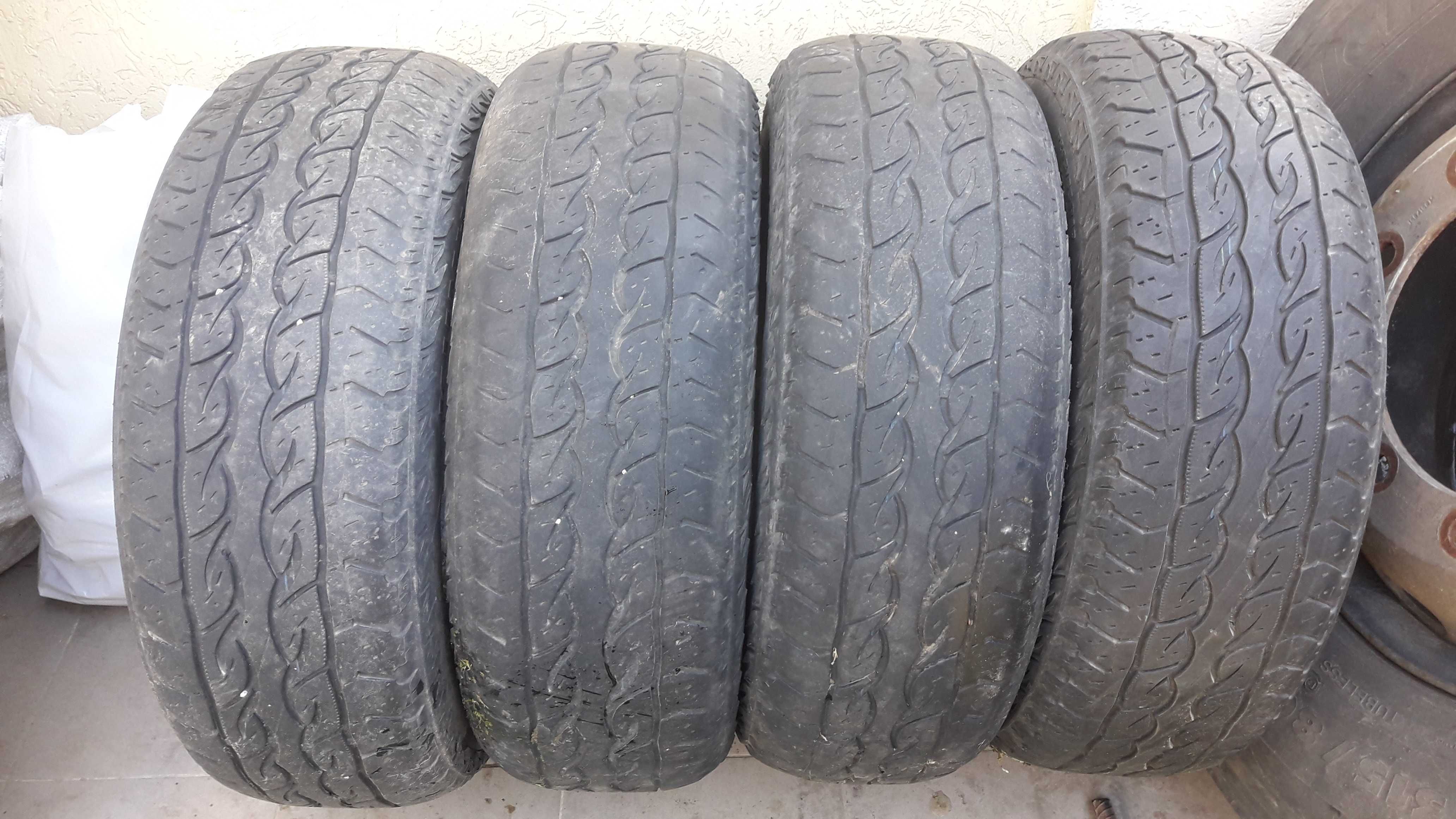 Шины KUMHO 235/65R17    6шт.