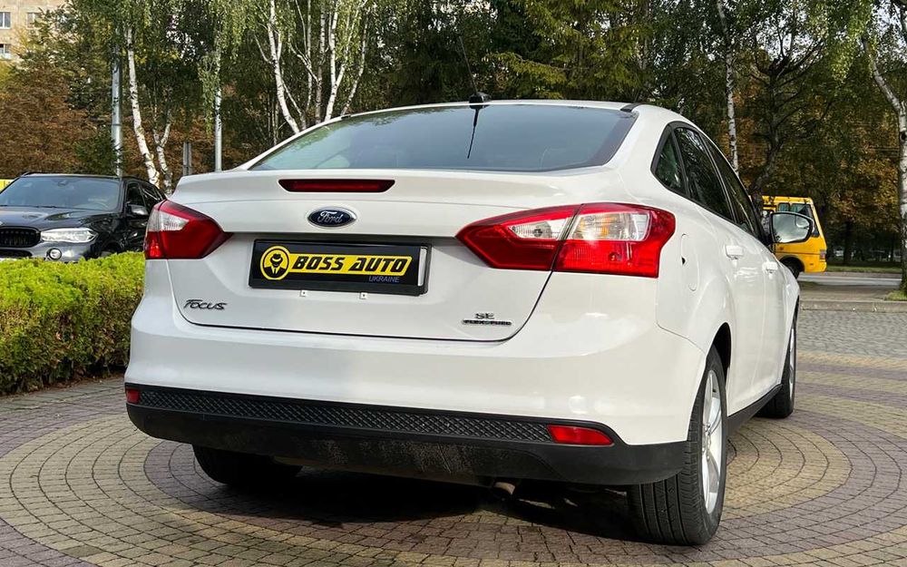 Ford Focus  2012