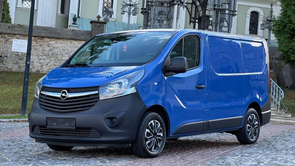 Opel VIVARO  2015 rok Diesel Zarejestrowany