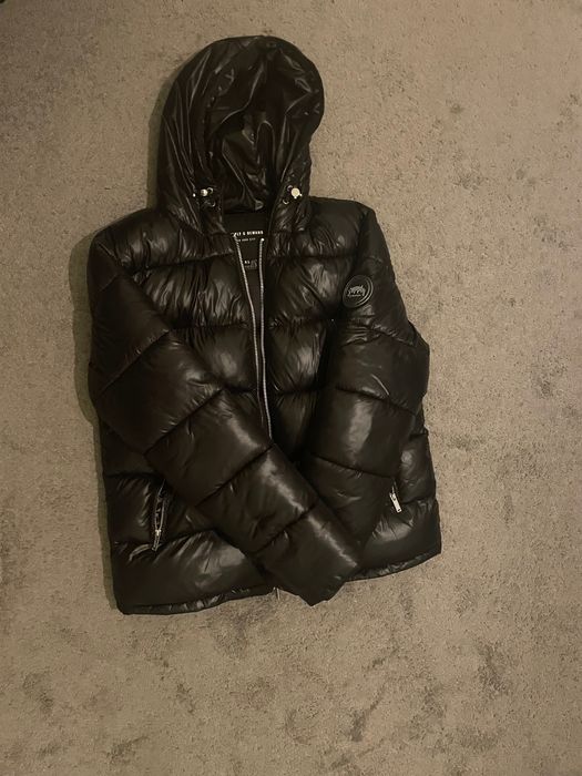 Casaco de penas Supply & Demand