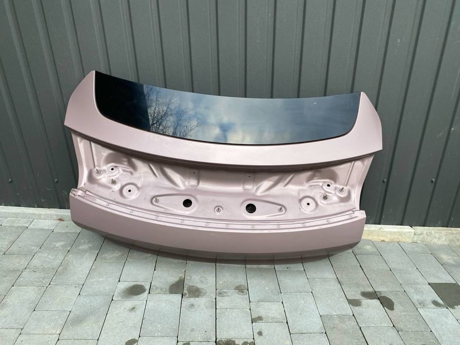 Porsche taycan 9j1 кришка багажніка ляда зі склом