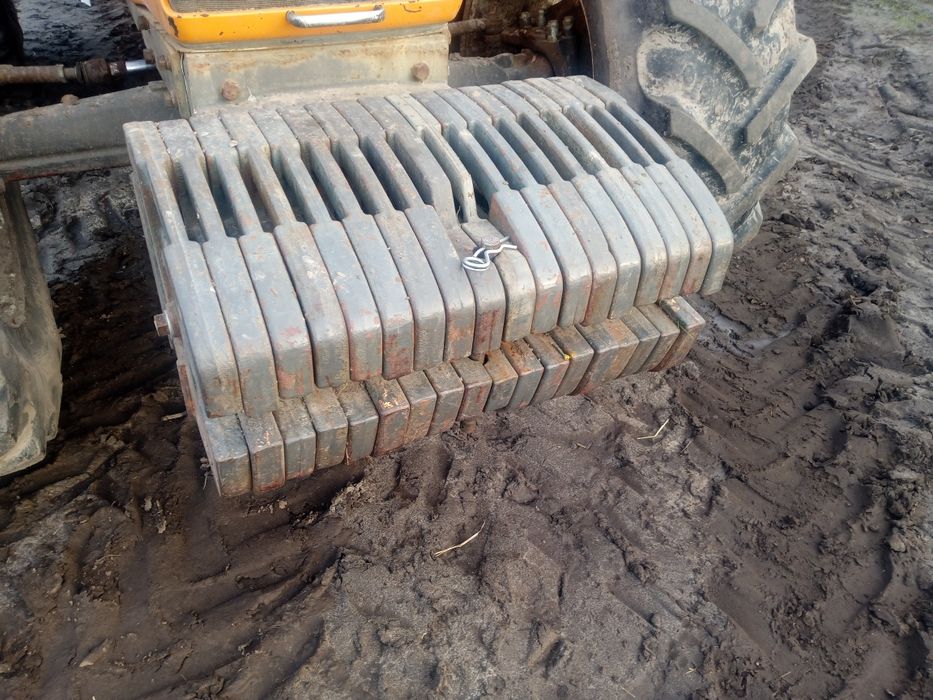 Obciążniki renault Ares claas