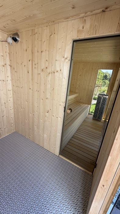 Sauna zewnętrzna ogrodowa.