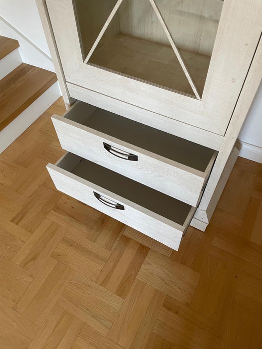 Witryna Kashmir – stan bardzo dobry