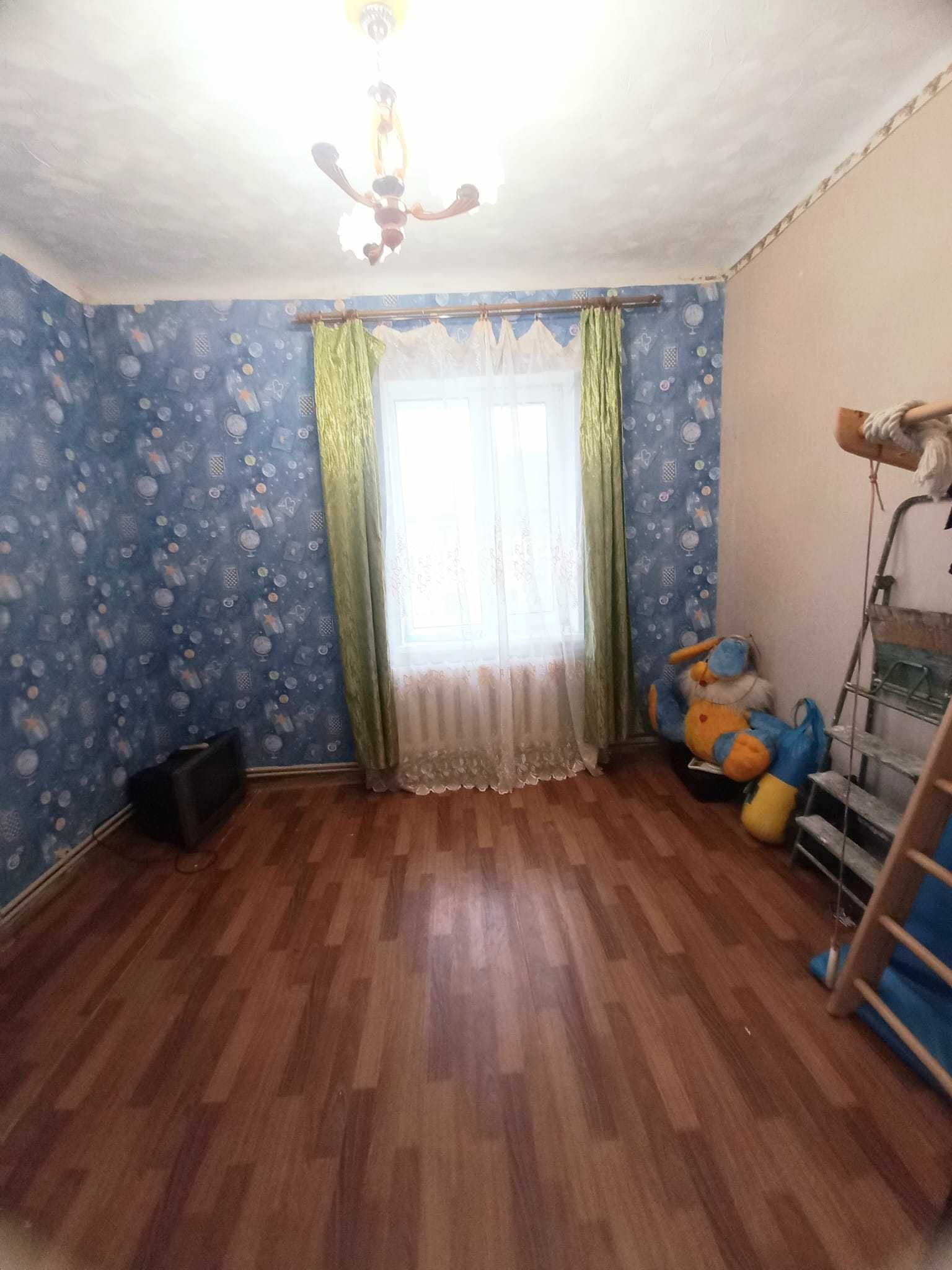 Продам 2-ух комн квартиру