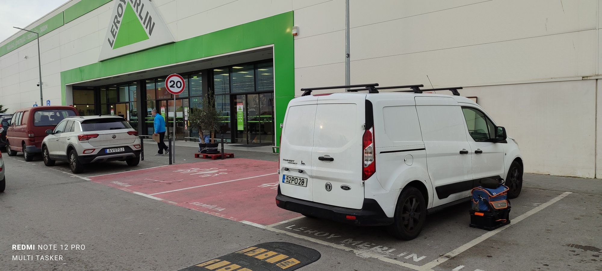 Venda/Troca Ford Transit Connect L2H1 2015 Versão Longa