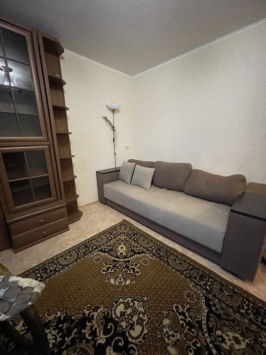 Сдам 1к кв.Средний 5й этаж.Кирпичный дом.Тополь