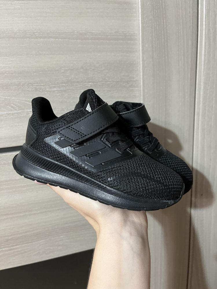 Кросівки Adidas,розмір 25