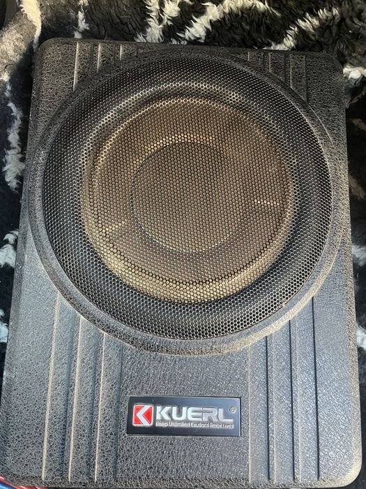 Сабвуфер под сиденье авто, в отличном состоянии