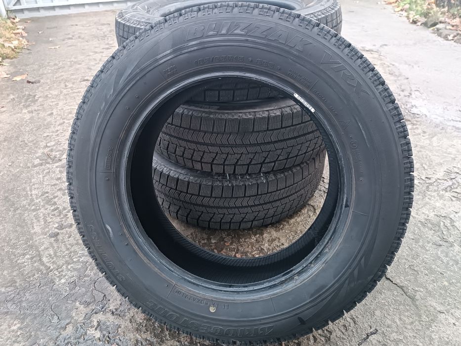Шина зимова Bridgestone Blizzak VRX 185/65 R15 88S