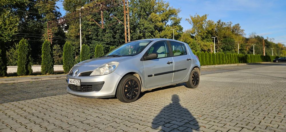 Renault Clio Clio 3 1.2L Sprawna KLIMATYZACJA + komplet opon zimowych. ZADBANY