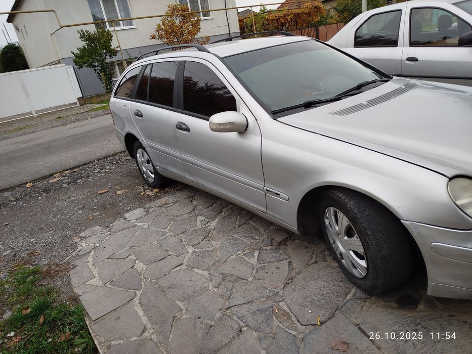 Mercedes Benz c200 2.2cdi