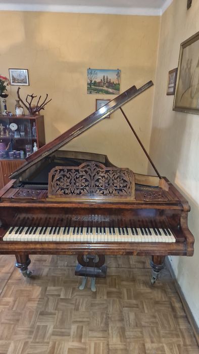 Sprzedam fortepian